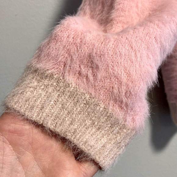 Revolve x Lovers and Friends Pink Dual-Tone Fuzzy V-Neck Sweater, Size M - Picture 5 of 6